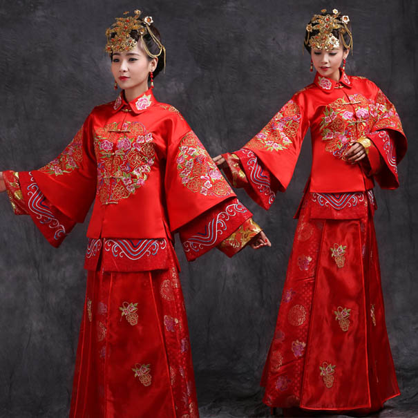 中式婚礼新娘礼服选择和搭配的要点之：款式